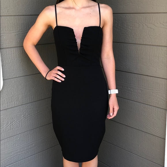 Aakaa BodyCon Dress - Picture 2 of 4